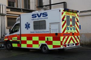 Rosso abbigliamento maschile