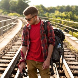 Come usare il rosso nell'abbigliamento maschile 3