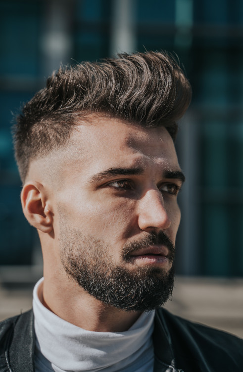 Come scegliere un buon taglio di capelli da uomo 1